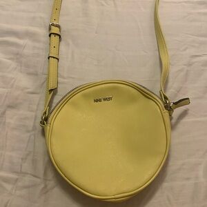 nine west adjustable green crossbody purse